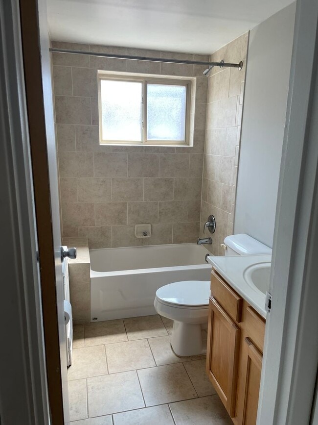 Photo - 555 Lowell Ave Unit 555-05