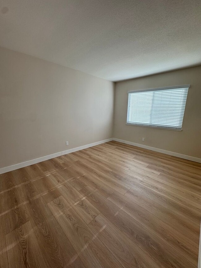 Photo - Charming Cul de Sac Home with Spacious Yard and Renovated Interior