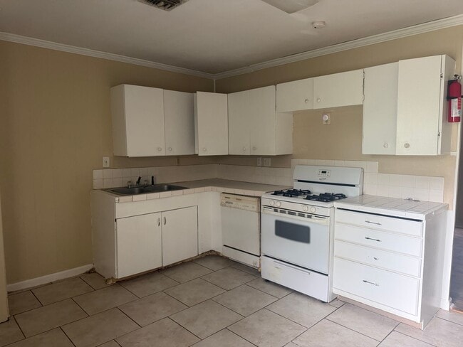 Photo - FOR RENT in LAFAYETTE!