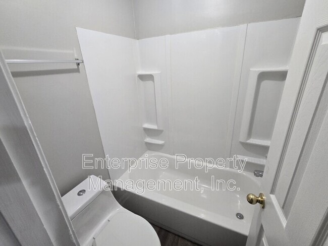 Photo - 4444 Longtree Cove