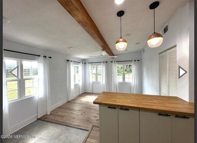 Photo - 8054 Graff Ln
