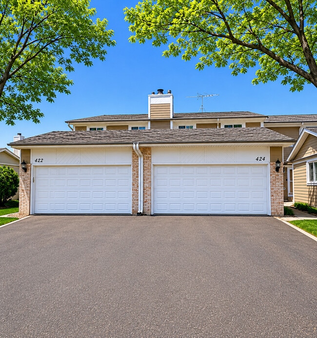 Building Photo - 424 Mallard Dr
