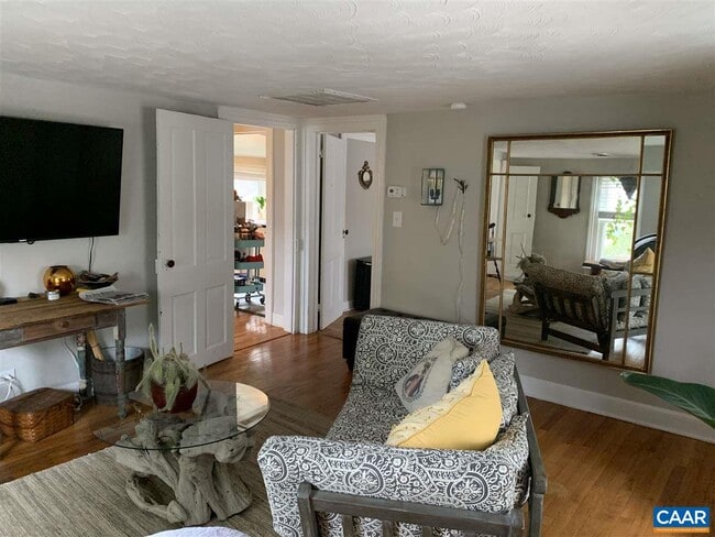 Photo - 804 Hinton Ave