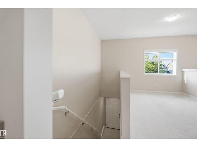 Photo - #95 3040 SPENCE WD SW