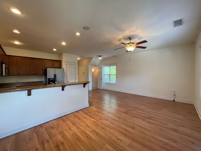 Photo - PRE-LEASING FOR AUGUST 2026!