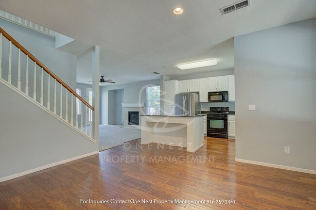 Photo - Stunning 3 bedroom 3 bathroom Lincoln Crossing home