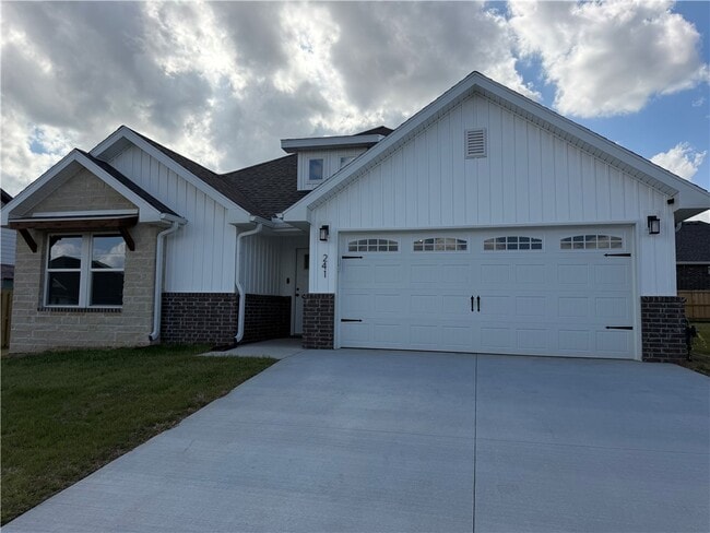 Building Photo - 241 Ryker Rdg