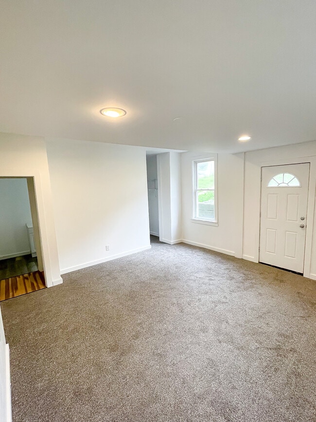 Photo - 601 Mt Pleasant St