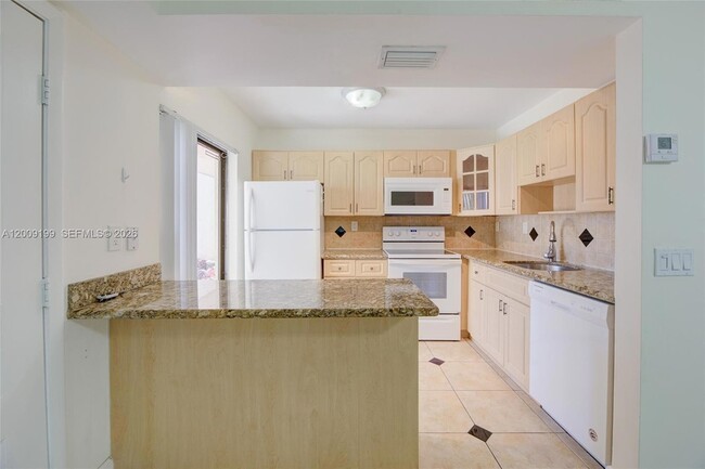 Photo - 20160 NE 3rd Ct Unit 3