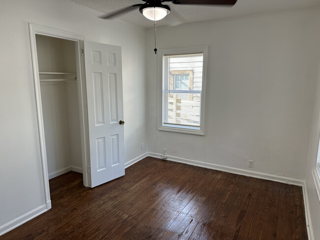 Photo - 1272 Lyle Pl NW