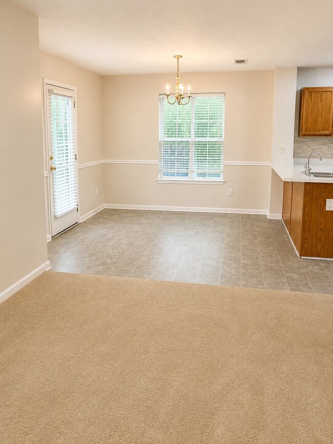 Photo - 212 Rankin Cir