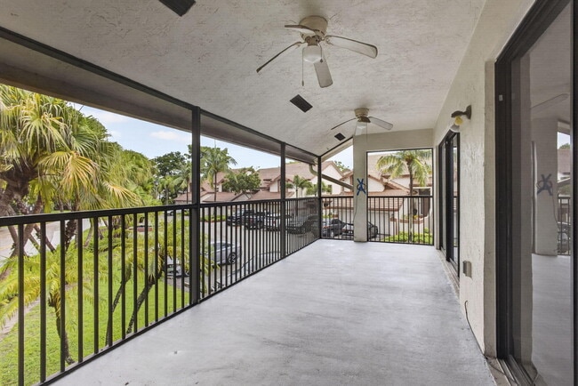 12708 Shoreline Dr
