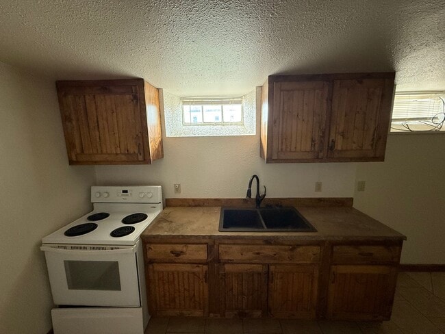 Photo - 227 W 14th St Unidad Lower Level