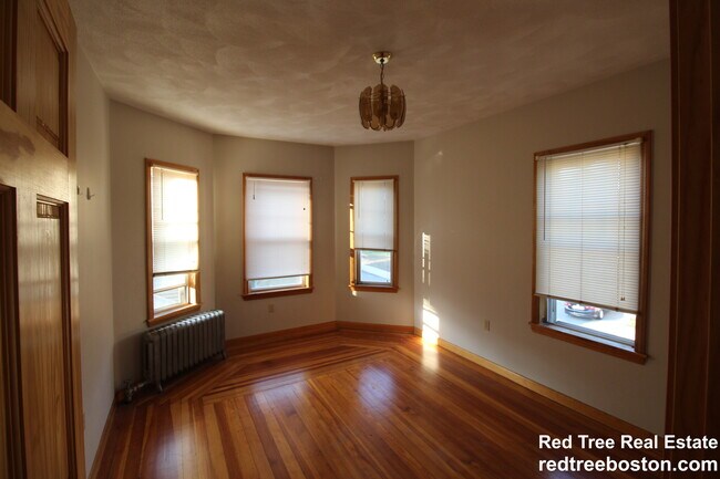 Photo - 27 Princeton St