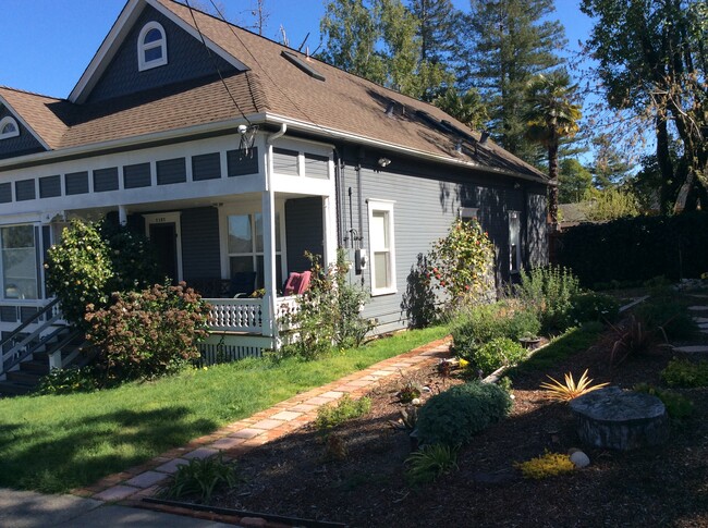 House with Upstairs Flat - 7137 Calder Ave House