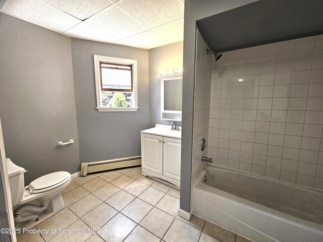Photo - 112-114 N Valley Ave