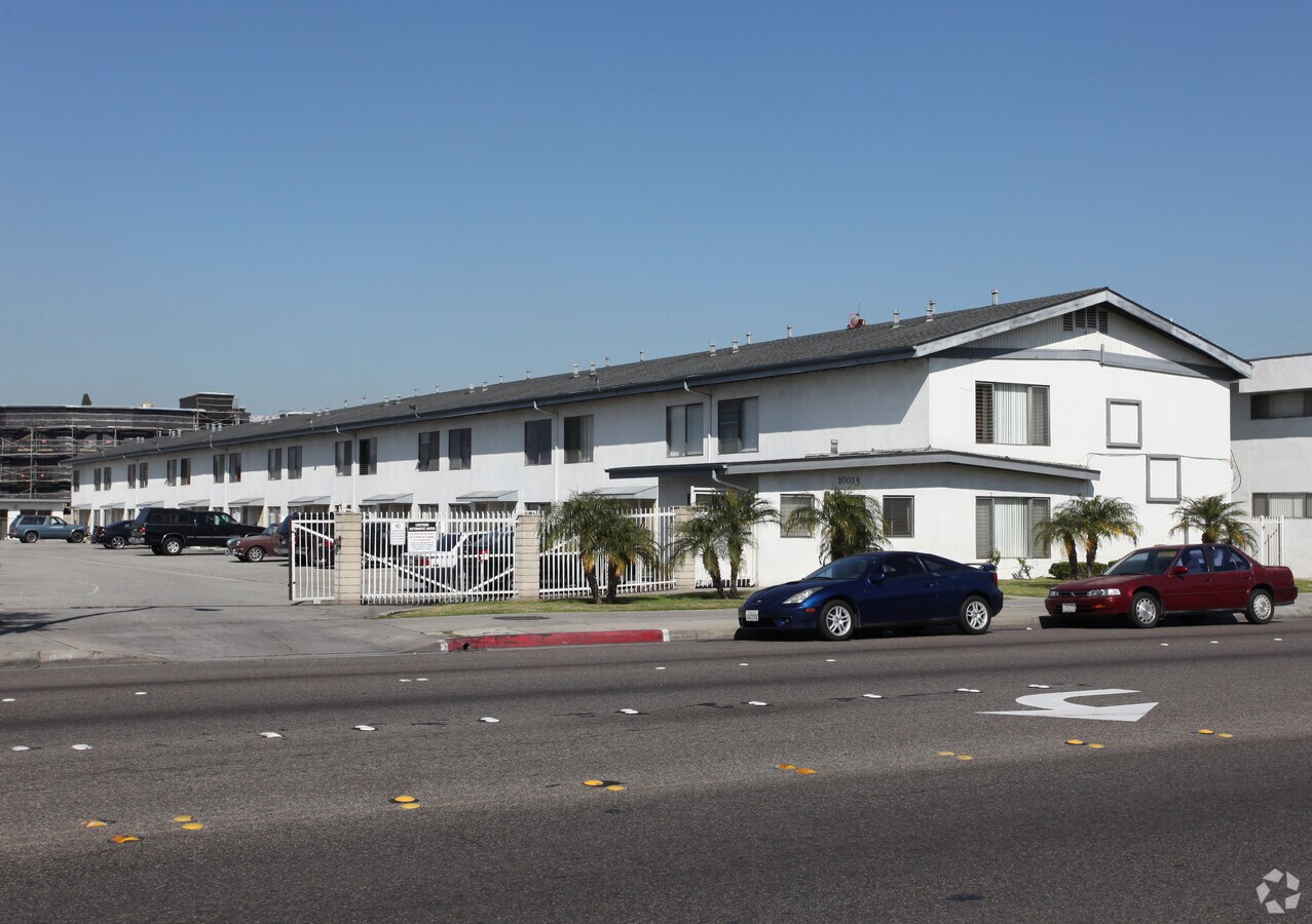 Photo - 10015 Alondra Blvd