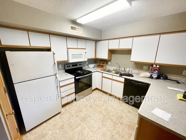 Photo - 2262 Holiday Rd Unit 112