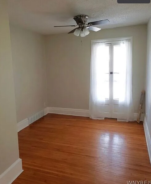 Photo - 2473 Pierce Ave Unidad 1