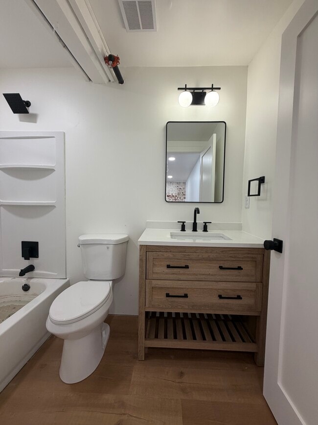 Photo - The Warehouse At Calhoun - RESIDENTIAL Unidad 503 - F