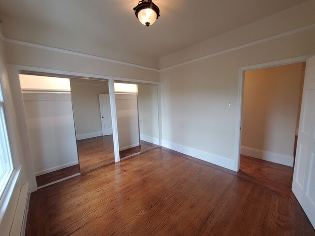 Building Photo - Lombard Unit 2594 #B Rental