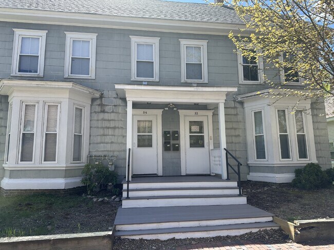 Bright & Spacious 3BR Second-Floor Apartment with 2-Story Living in Rochester!