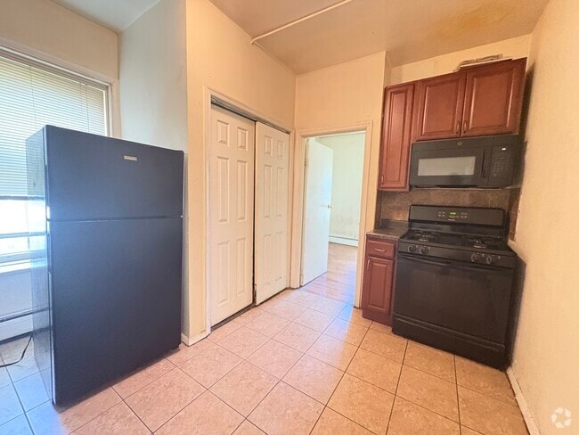 Building Photo - 398 Rose Ave Unit 5 Rental