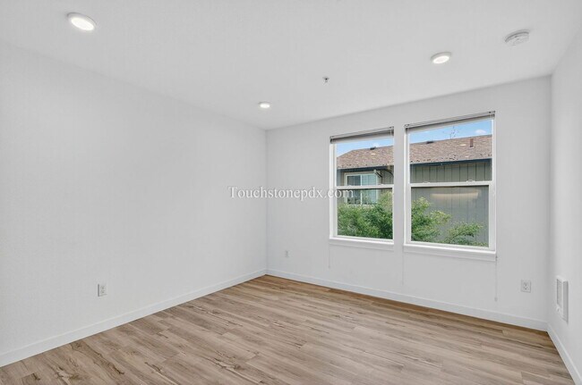 Photo - 5635 NE Glisan St Unidad 9