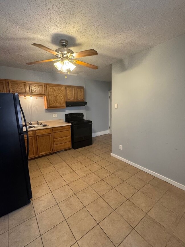 Photo - 251 W 17th St Apartment Unit 251 1/2 W 17th St
