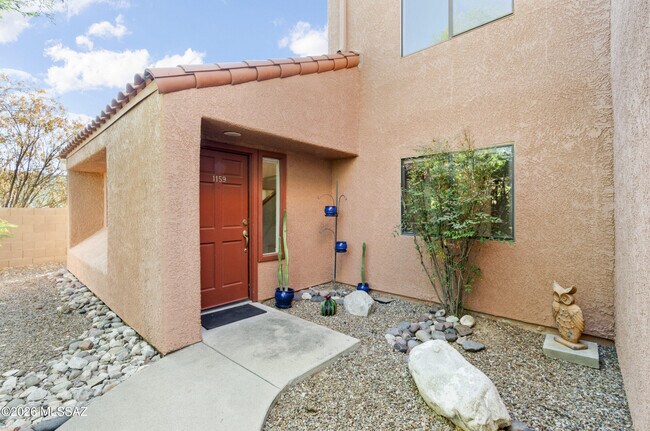 Building Photo - 5051 N Sabino Canyon Rd Unit 1159