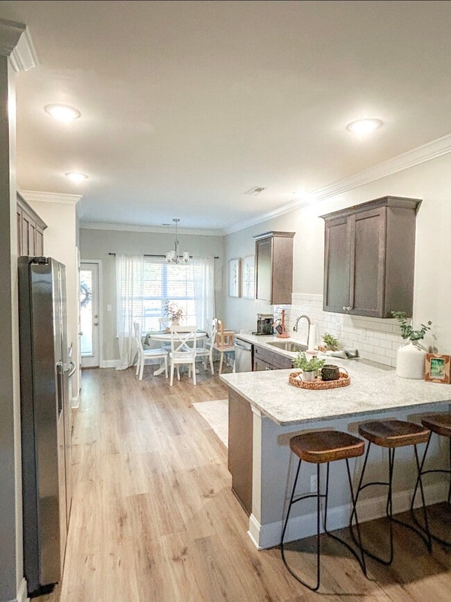 Photo - 506 NE Bellingham Dr