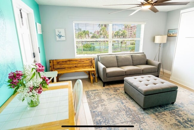 Photo - 10 164th Ave