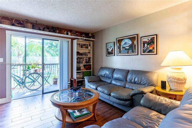 Photo - 15805 W Waterside Cir Unit 201