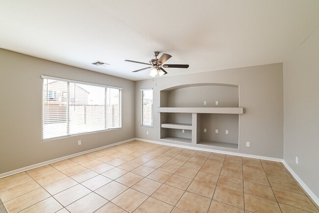 Photo - 11809 W Belmont Dr