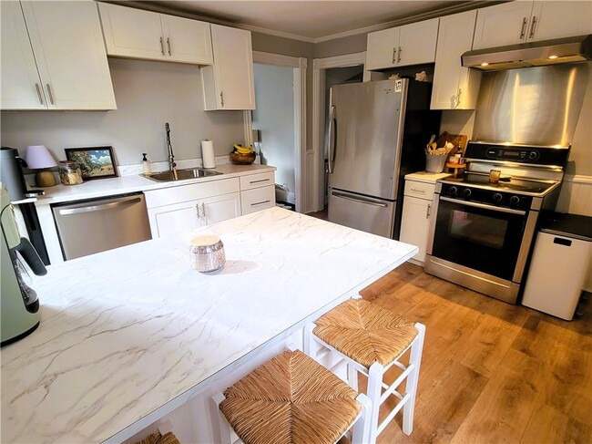 Photo - 22 Annandale Rd Unit 2