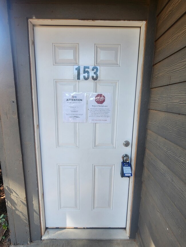 Photo - 1 bed 1.5 bath at Sagewood Condominiums, 2... Unidad 153