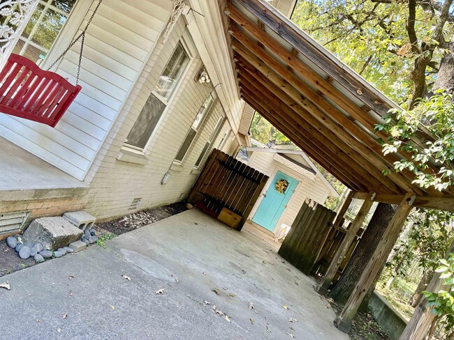 Photo - 404 N Jackson St