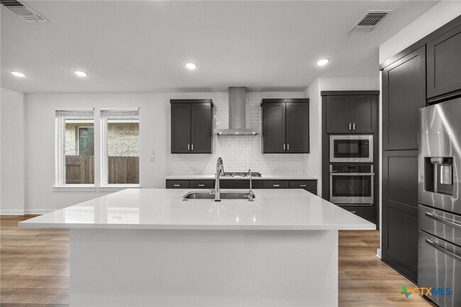 Photo - 2145 Stampede Dr