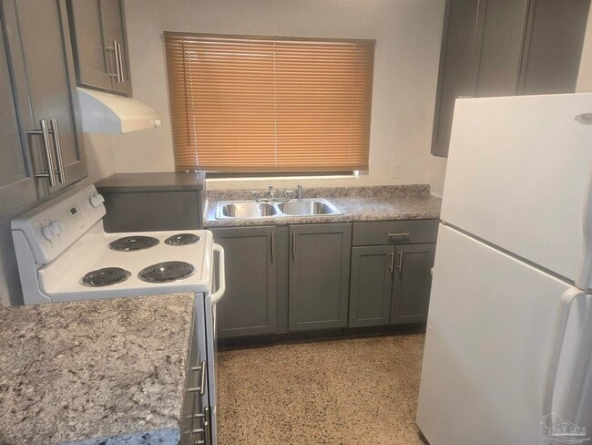 Photo - 1012 W Hernandez St