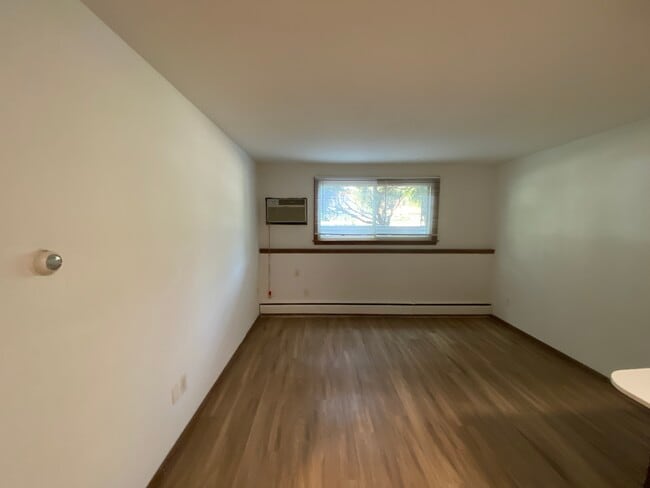 Photo - 1210-1220 Cambridge St. (Hopkins)