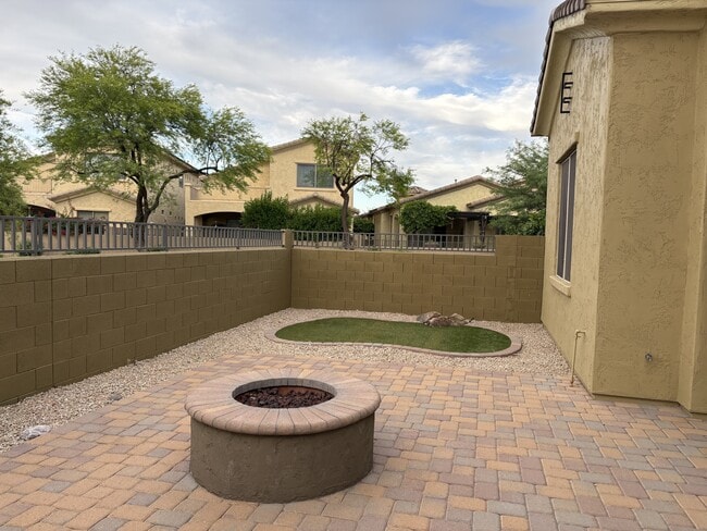 Photo - 14214 W Harvard St