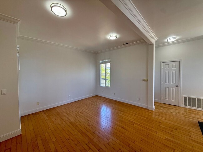 Photo - 2068 McAllister St Unit 2068