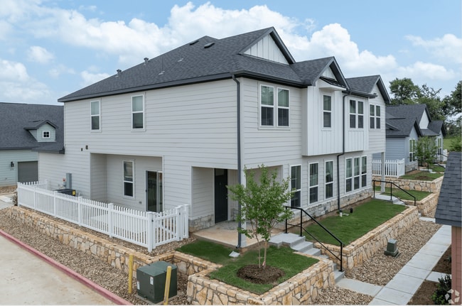 Photo - Canvas on Founders Hill