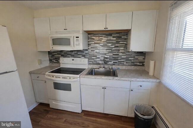 Photo - 81 Chestnut St