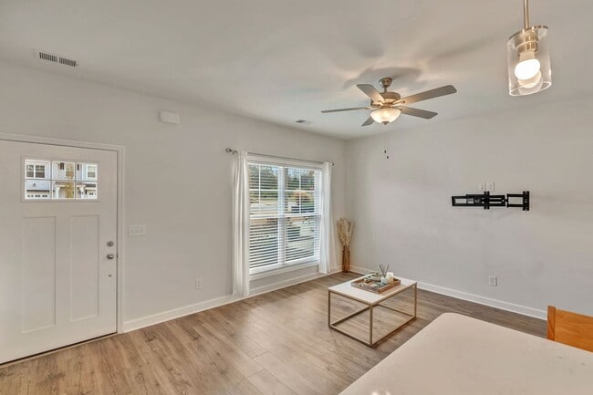 Photo - Hendersonville Townhome