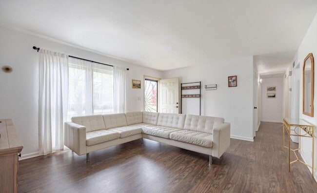 Photo - 3BR/2BA Home w/Finished Basement for Rent in Jtown!