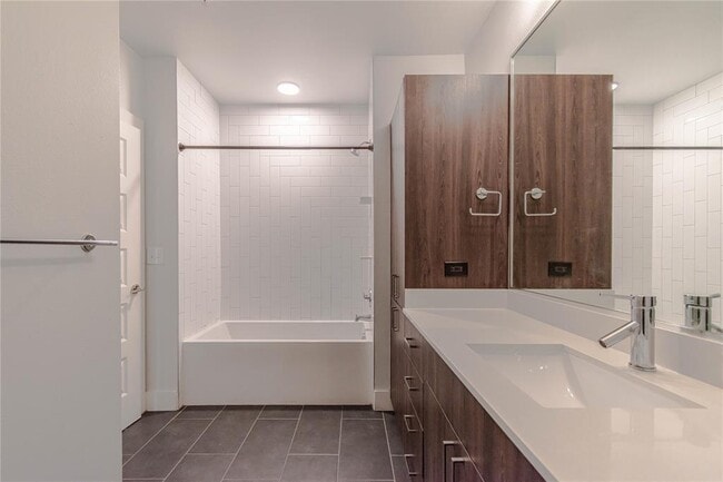 Photo - 2213 Poquito St Unit 225