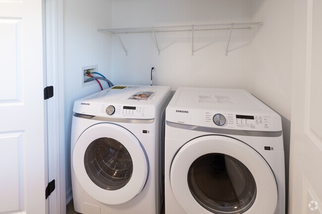 2BR, 1BA - 960SF - Laundry