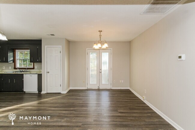 Photo - 10 Market Hall Ct