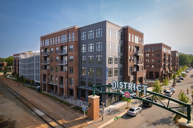 Building Photo - 408 Jackson Rental